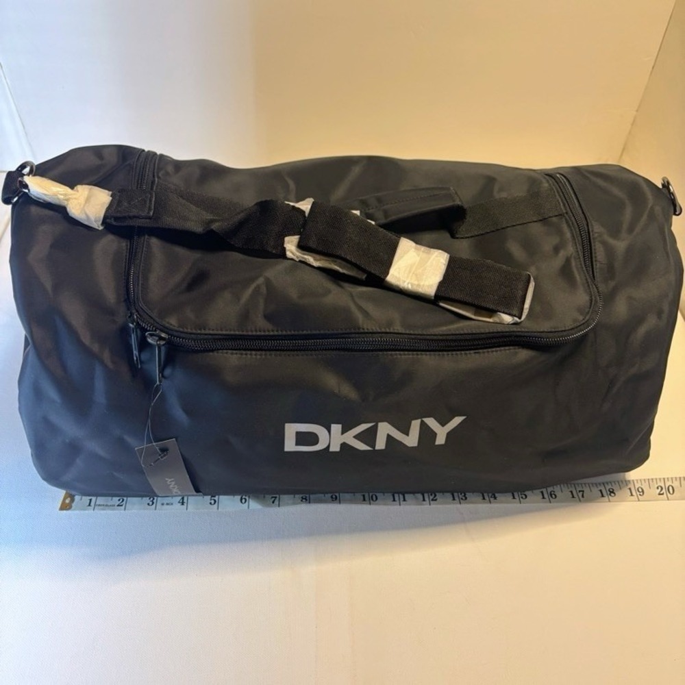 New DKNY Black Travel Set Duffle Gym + Toiletry Bag Sports Weekend Donna Karan - Picture 9 of 16